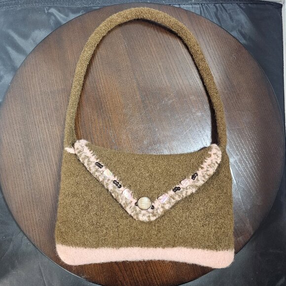 Elegant Brown and Pink Shoulder Bag - Picture 1 of 3